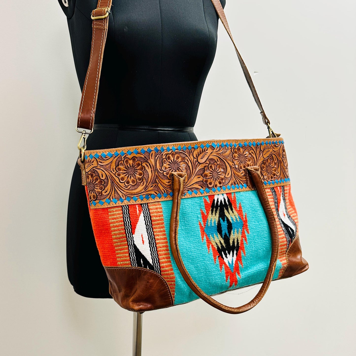Western Style Blanket Shoulder Bag | Aztec Saddle Blanket Bag | Carpet Bag | Boho Large Shoulder Bag | Hand Tooled Blanket Shoulder Bag