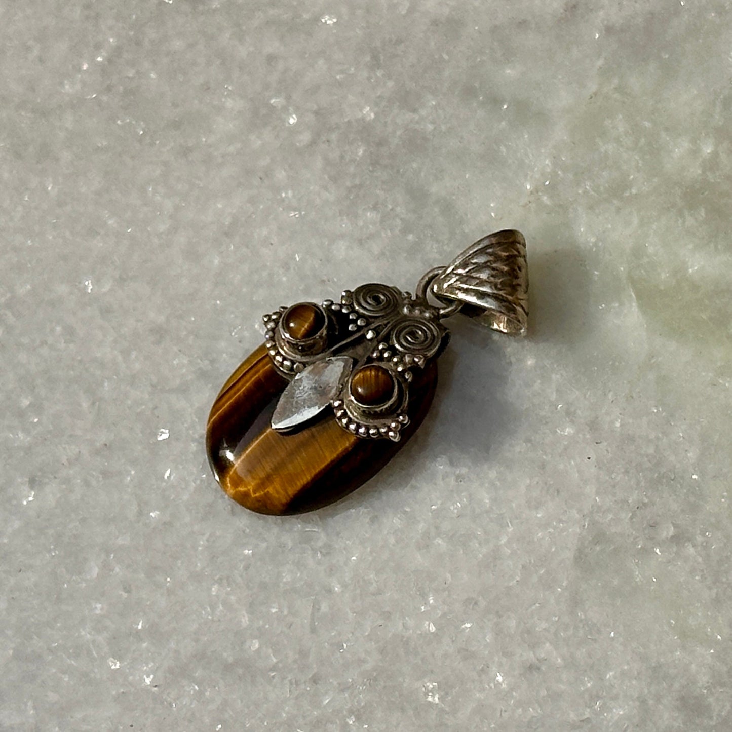 Owl Tiger's Eye Pendant - JayKayBoutiqueOnline
