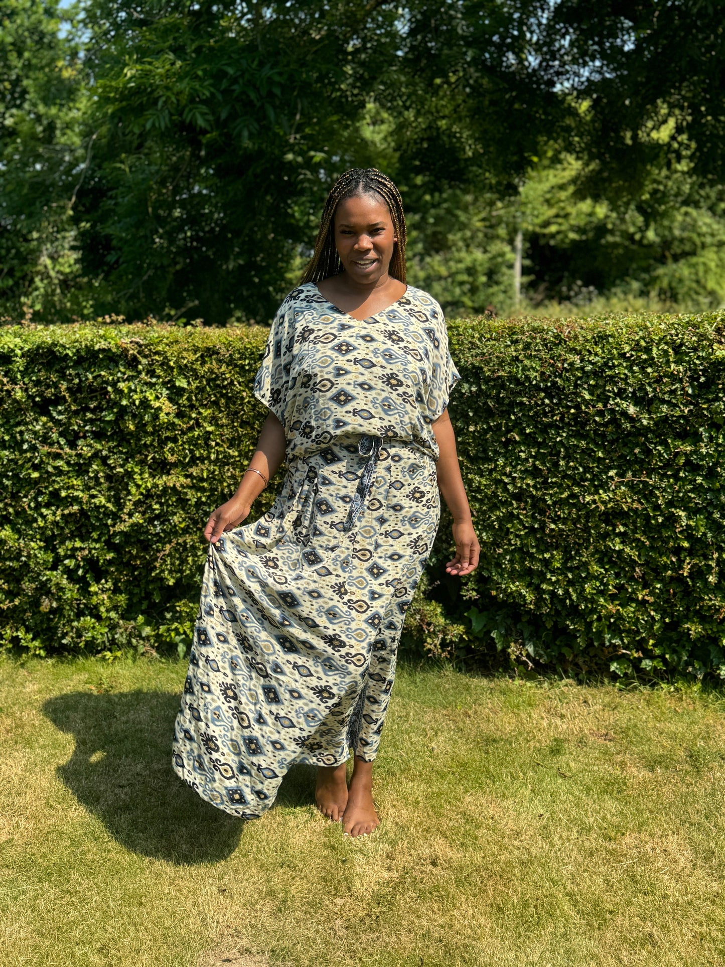 Maxi Dress with Flattering Stretch Waist and Matching Top - JayKayBoutiqueOnline