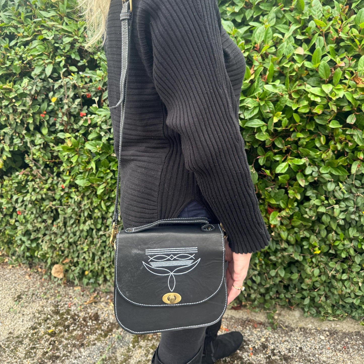 Handcrafted Leather Crossbody Bag - JayKayBoutiqueOnline