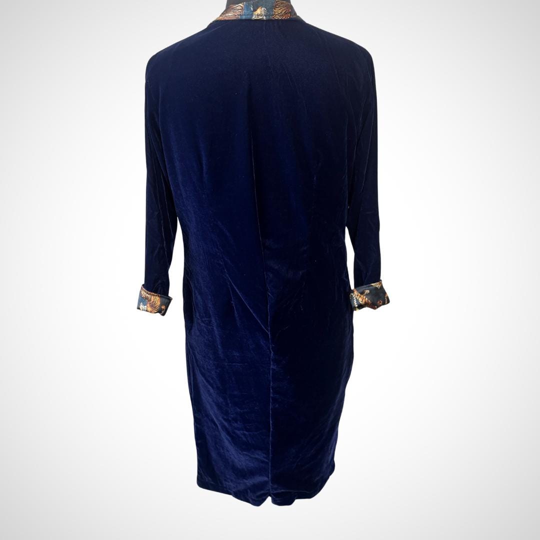 Reversible Velvet Duster Jacket with Tiger Print - JayKayBoutiqueOnline