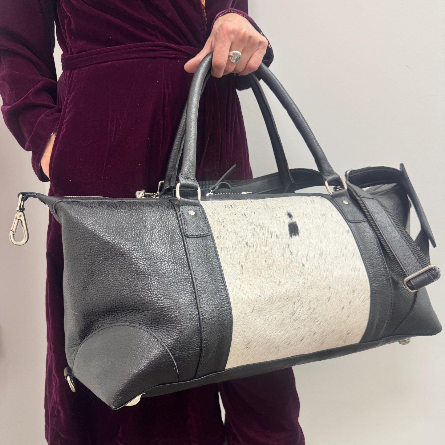 Leather and Hide Duffle Weekender Dual Size Bag - JayKayBoutiqueOnline