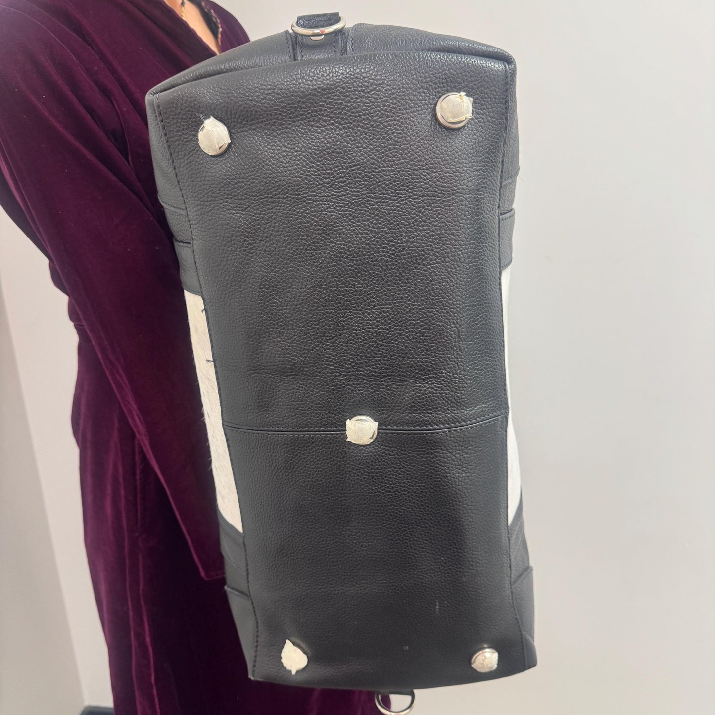 Upcycled Leather Duffle Weekender Bag - JayKayBoutiqueOnline