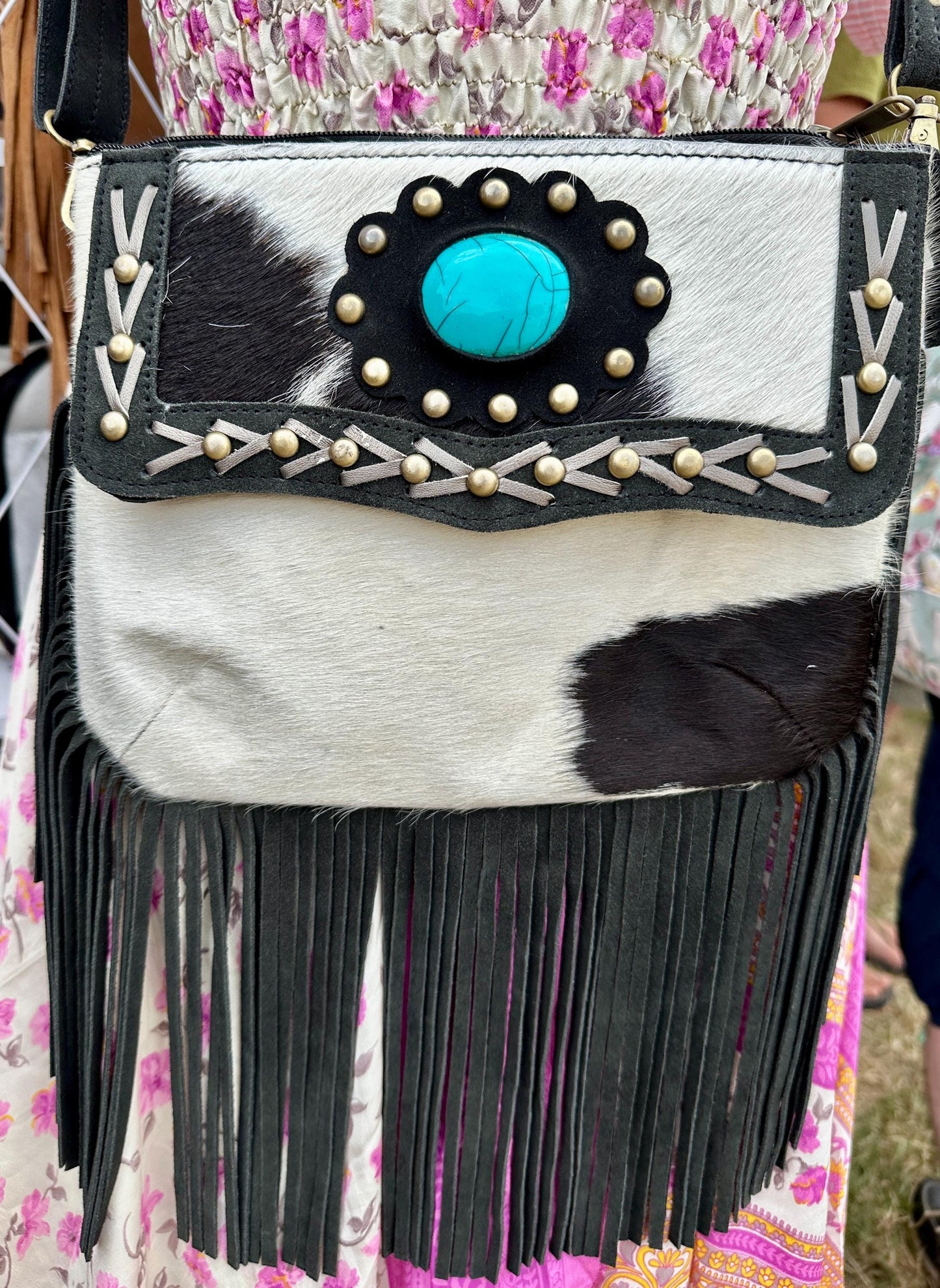 Western Style Suede Bag with Tassels - JayKayBoutiqueOnline