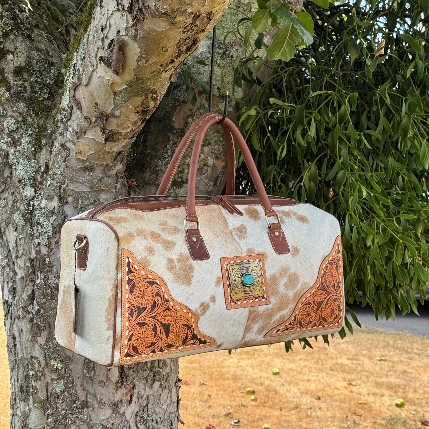 Hand Carved Leather Cowhide Duffle Gym Weekend Bag - JayKayBoutiqueOnline