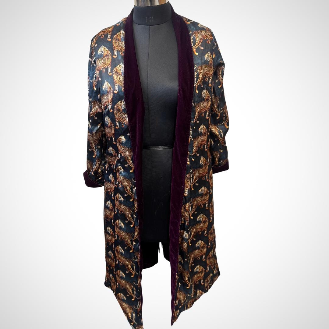 Reversible Velvet Duster Jacket with Tiger Print - JayKayBoutiqueOnline