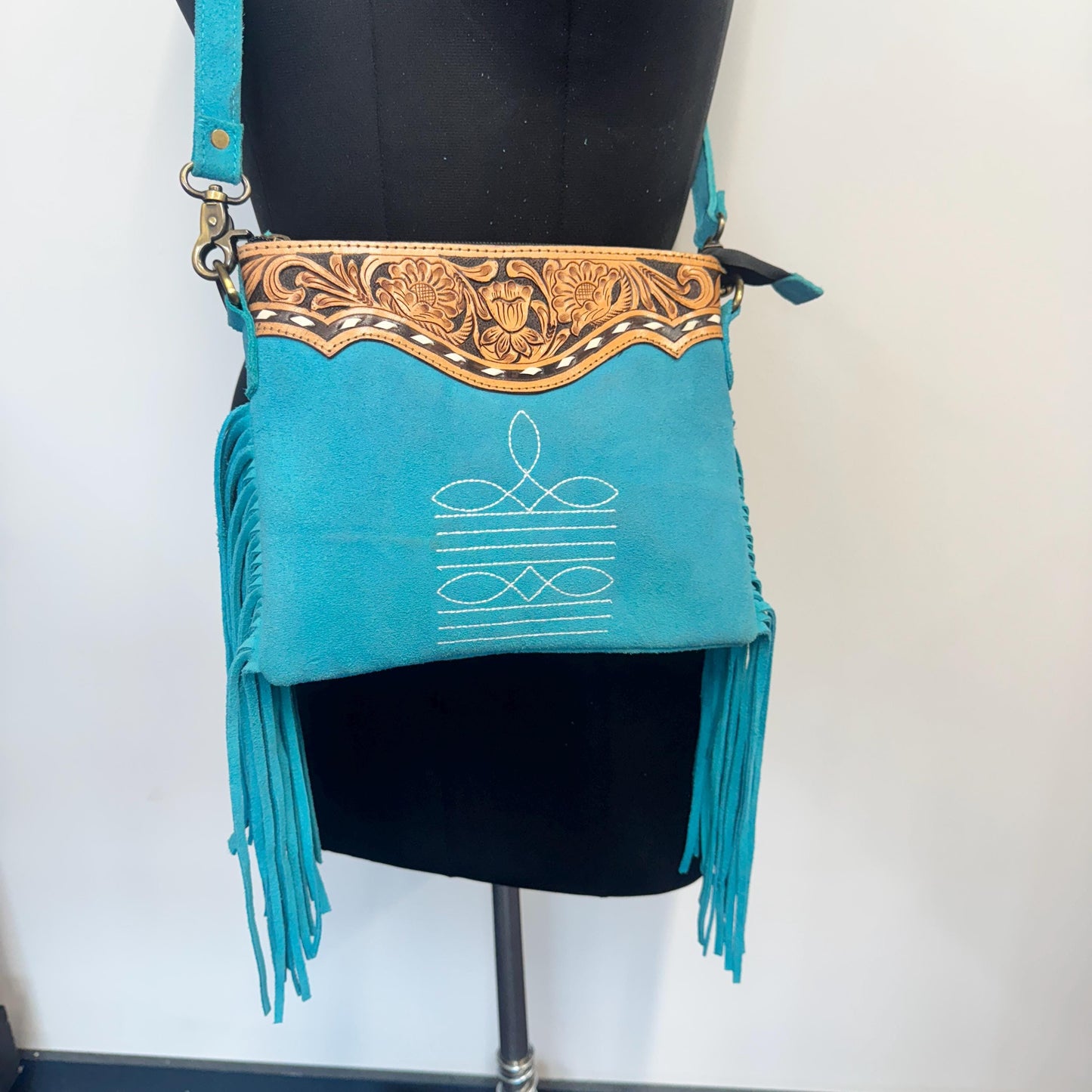 Western Style Suede Bag with Tassels - JayKayBoutiqueOnline
