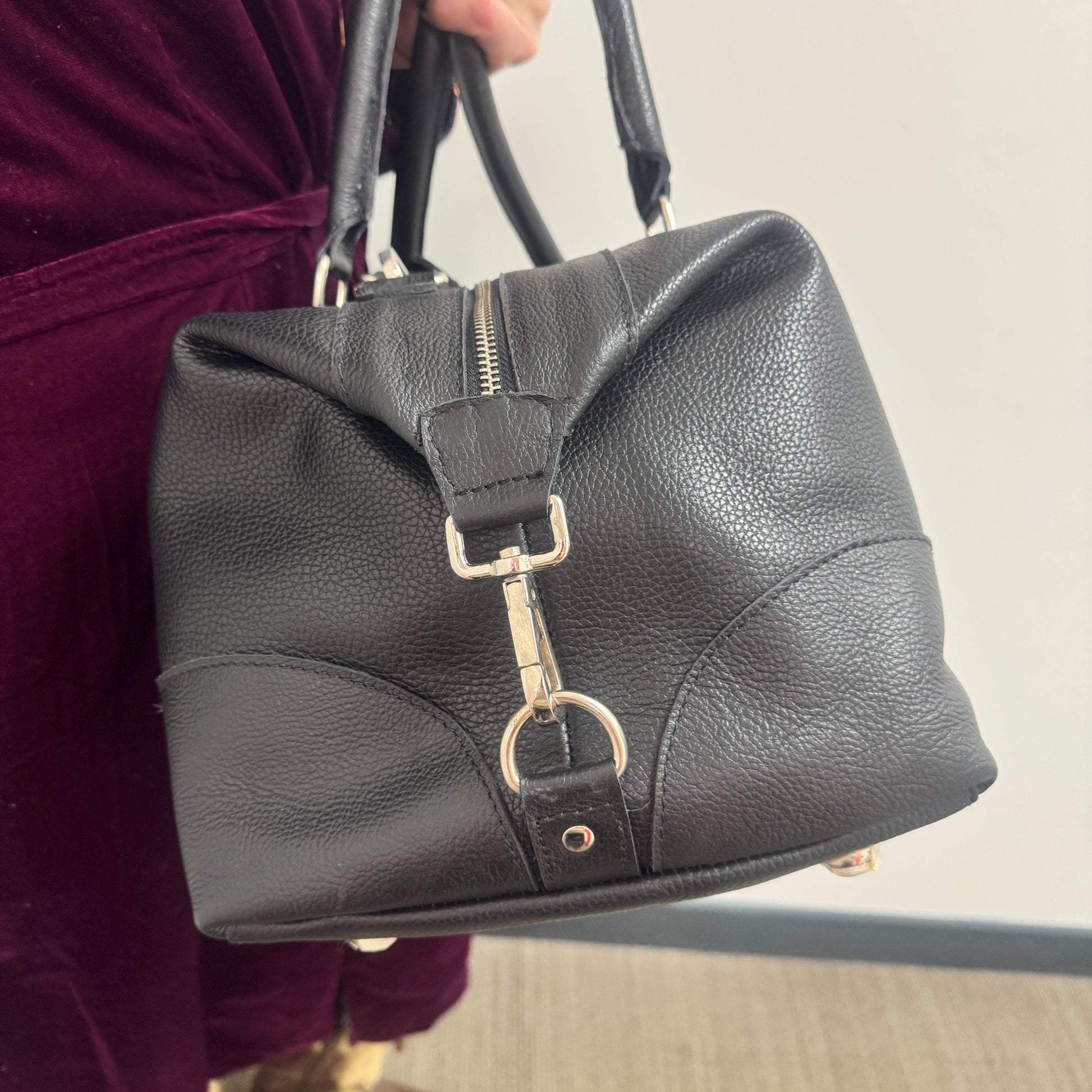 Upcycled Leather Duffle Weekender Bag - JayKayBoutiqueOnline