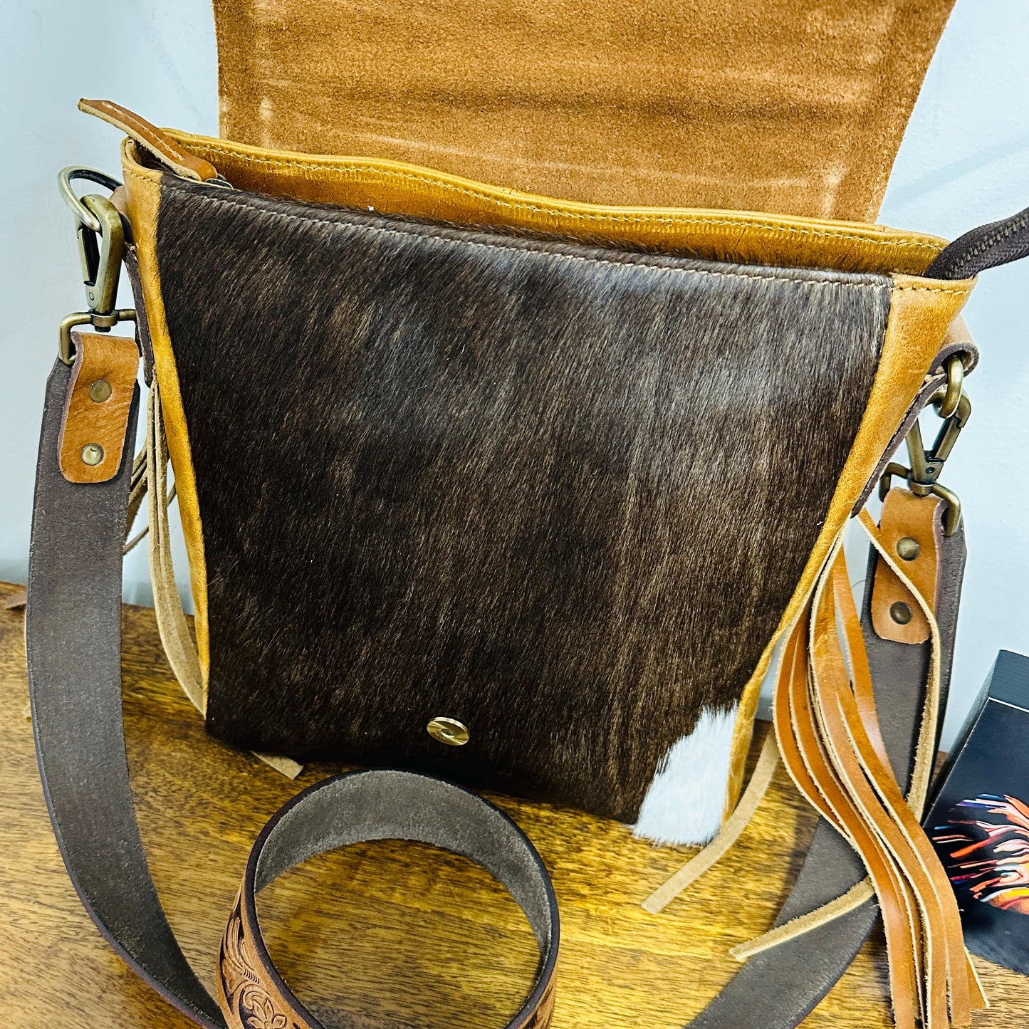 Western Chic Leather Hand Crafted Bag - JayKayBoutiqueOnline