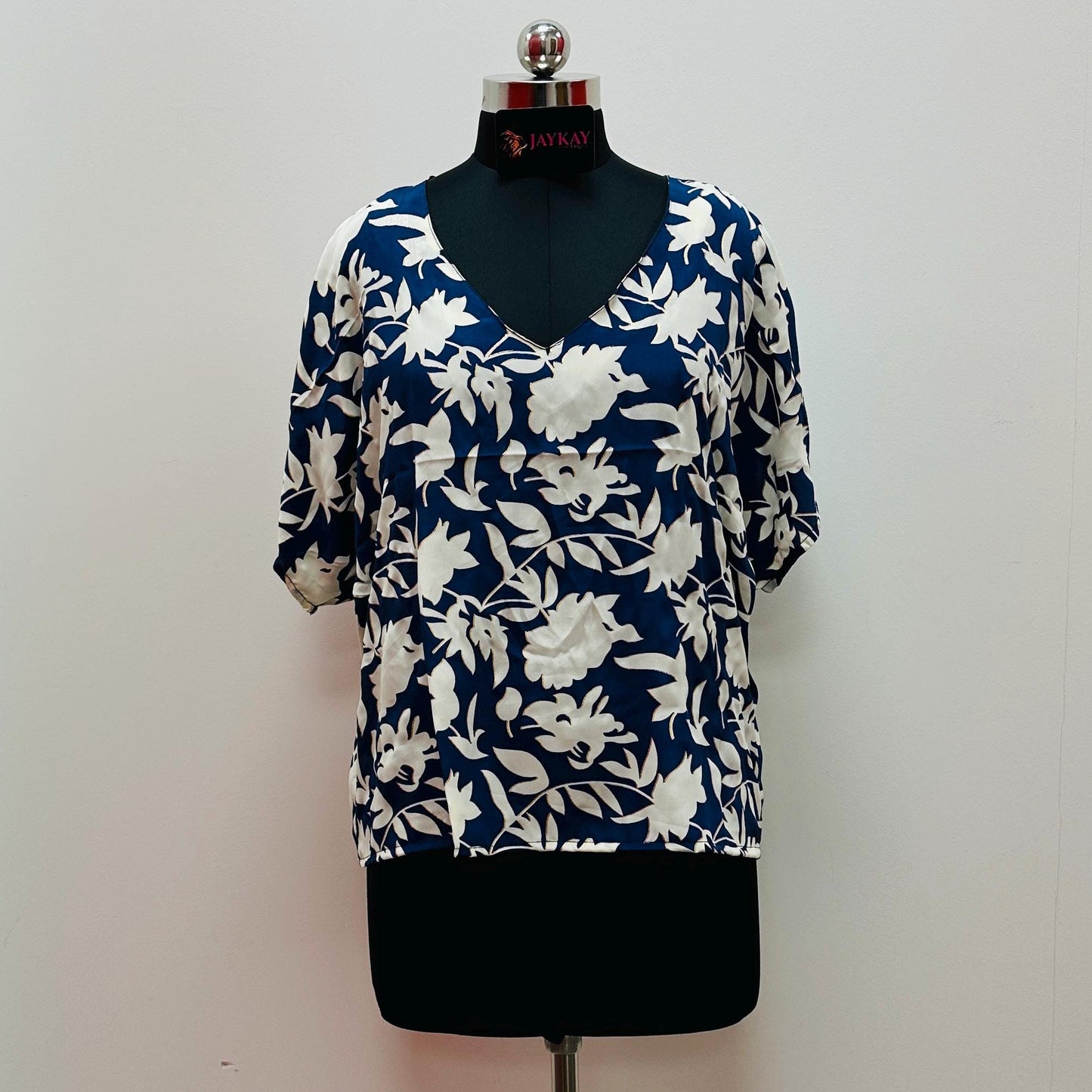 Oversized Silk V-Neck Top - JayKayBoutiqueOnline