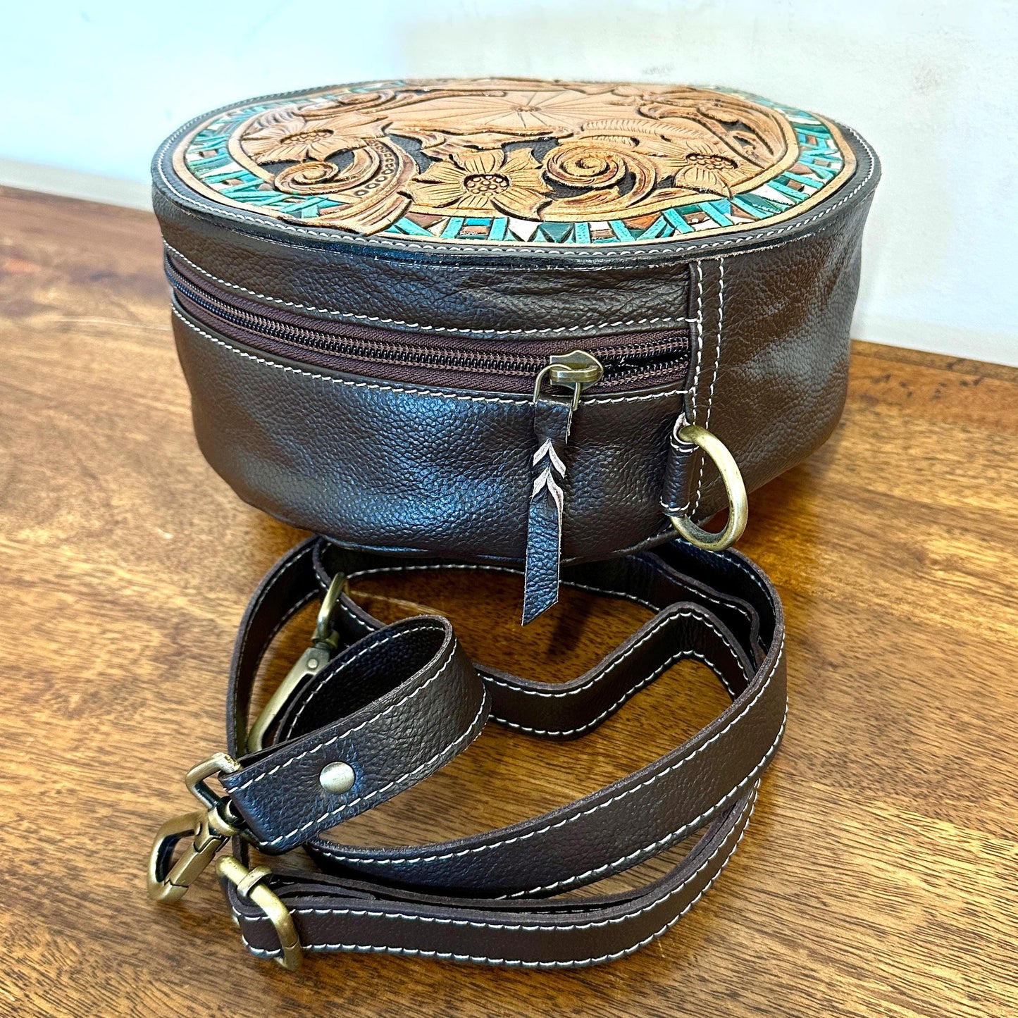 Round Leather Western Style Shoulder Bag - JayKayBoutiqueOnline