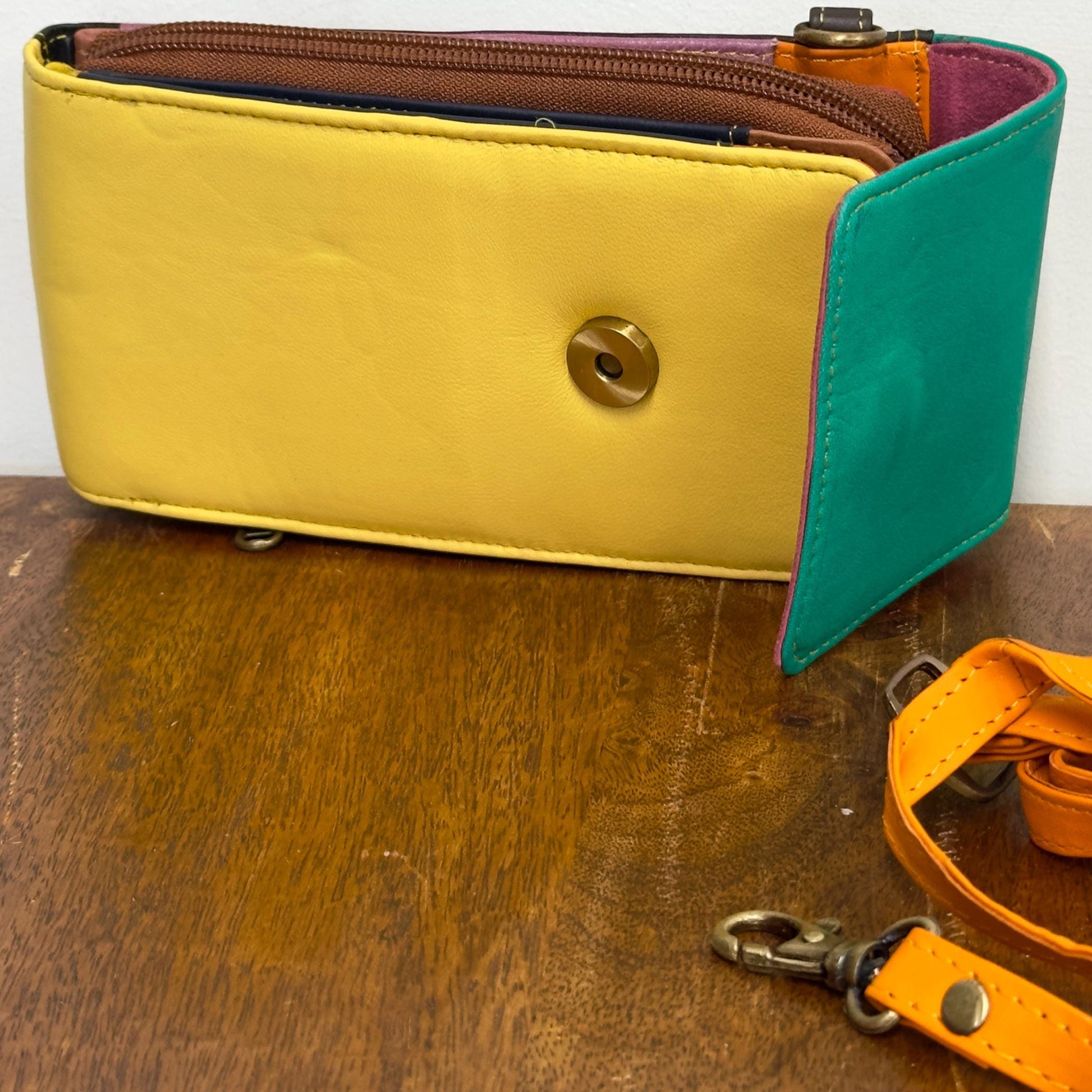 Leather Phone Bag Women - JayKayBoutiqueOnline