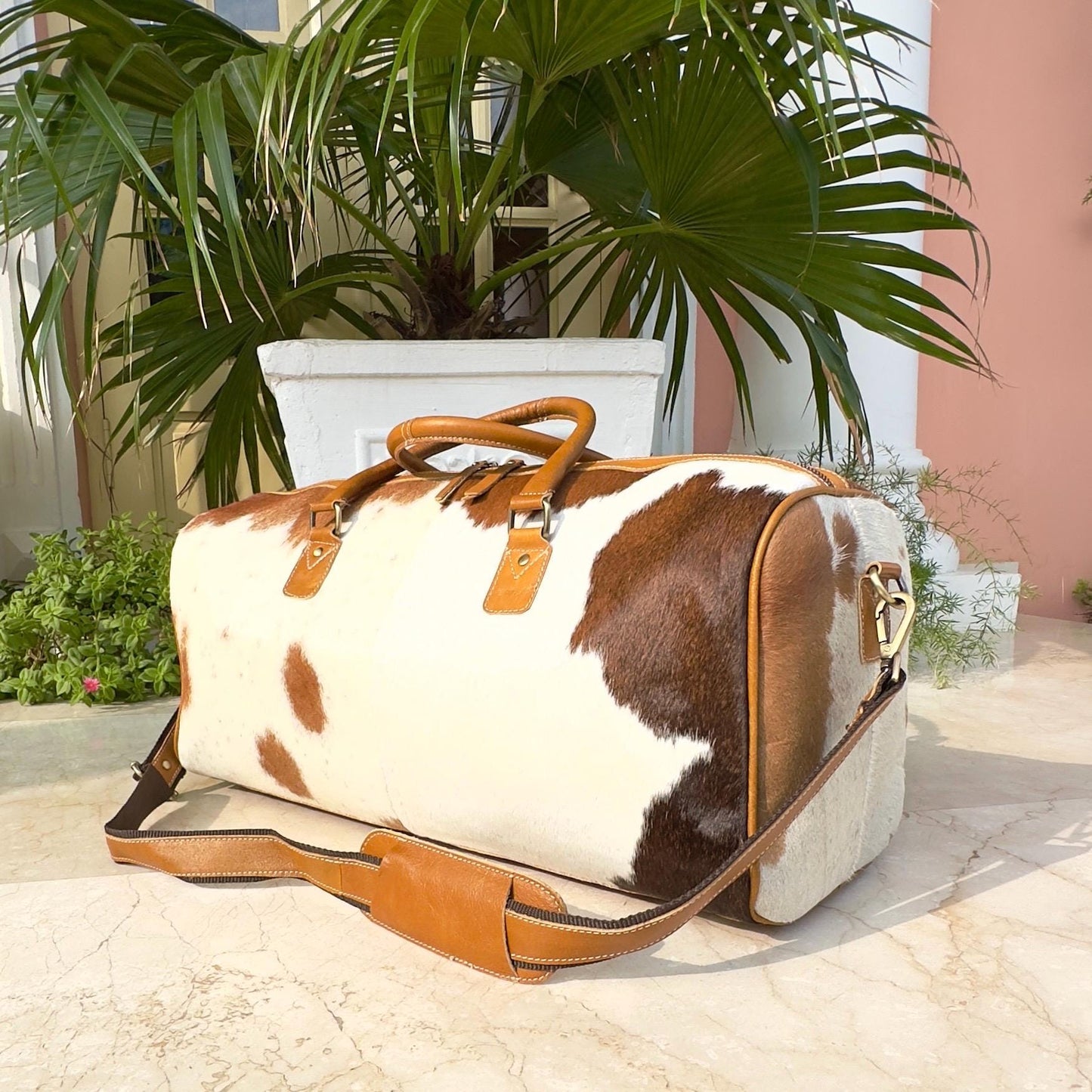 Hand Carved Leather Cowhide Duffle Gym Weekend Bag - JayKayBoutiqueOnline