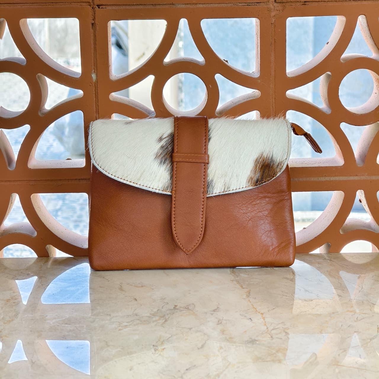 Leather Cowhide Crossbody Clutch Bag with Detachable Strap - JayKayBoutiqueOnline