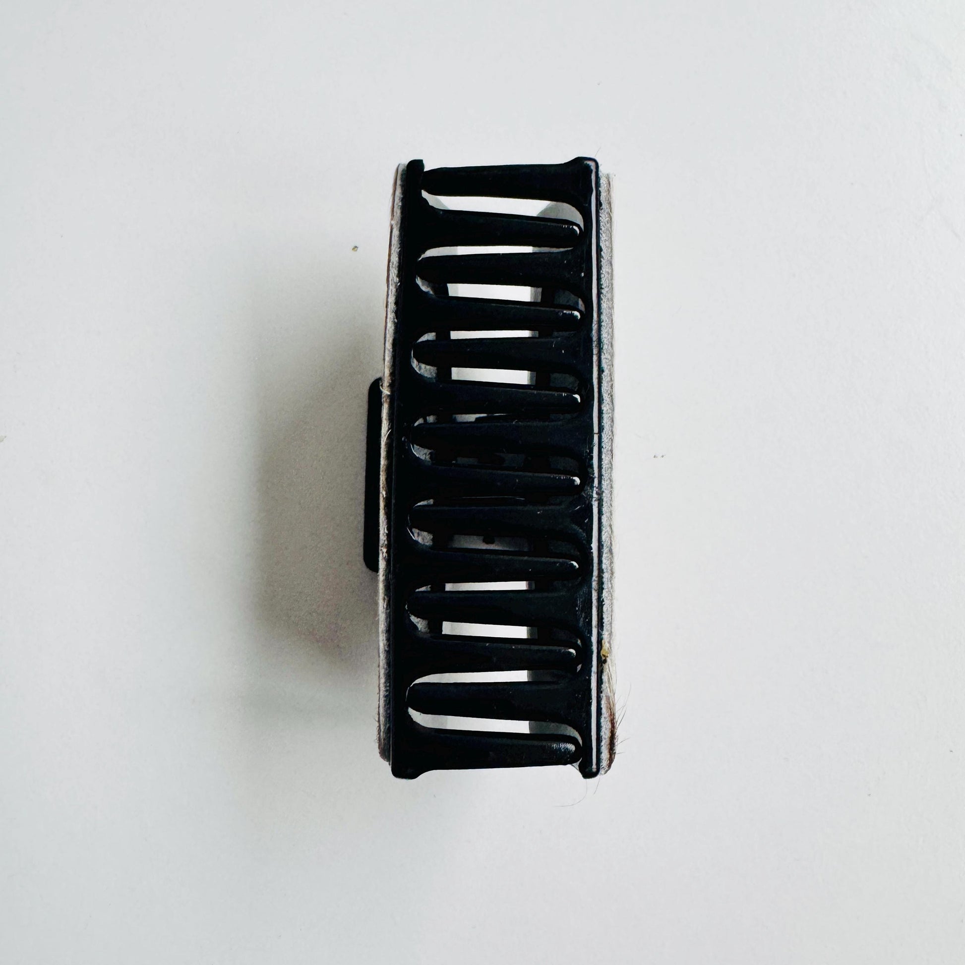 Large Hair Claw Clip with Animal Hide - JayKayBoutiqueOnline