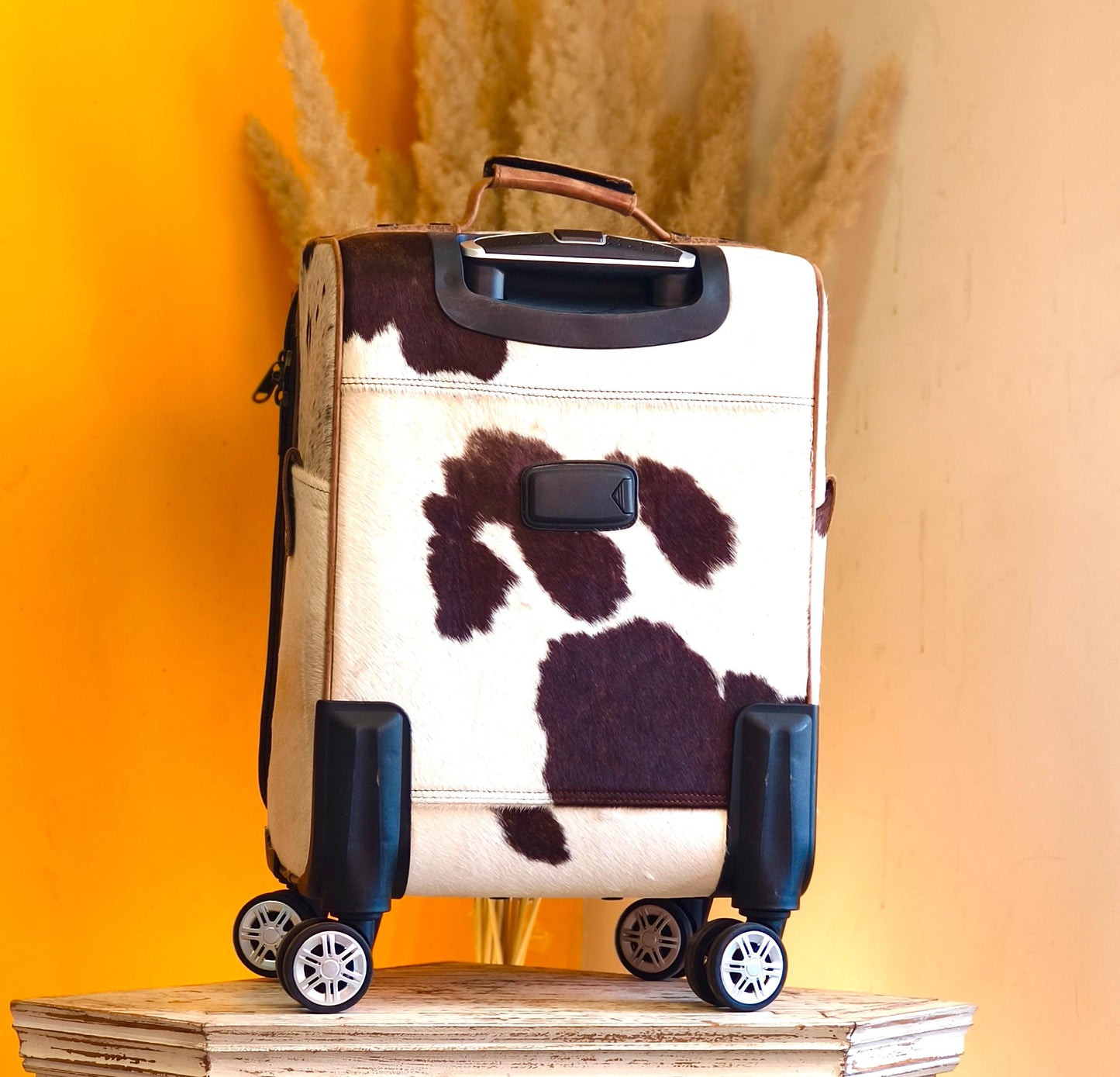 Handmade Leather Suitcase - JayKayBoutiqueOnline