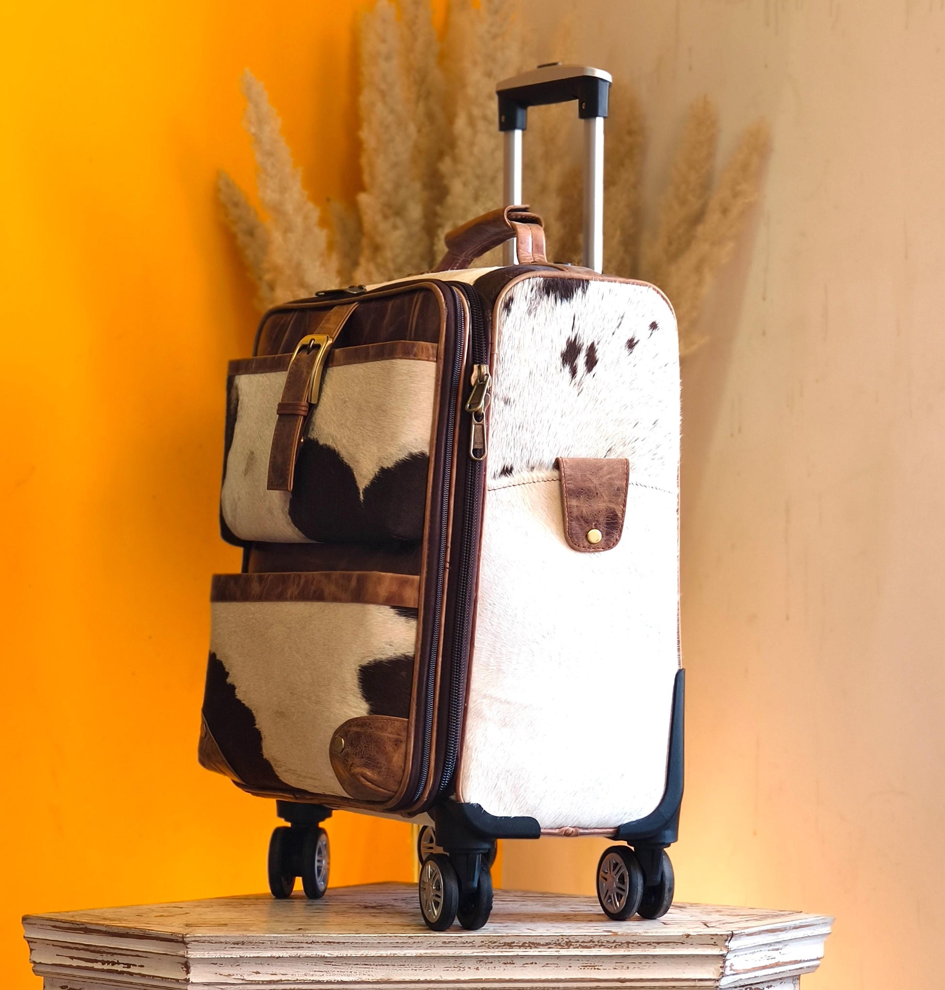 Handmade Leather Suitcase - JayKayBoutiqueOnline