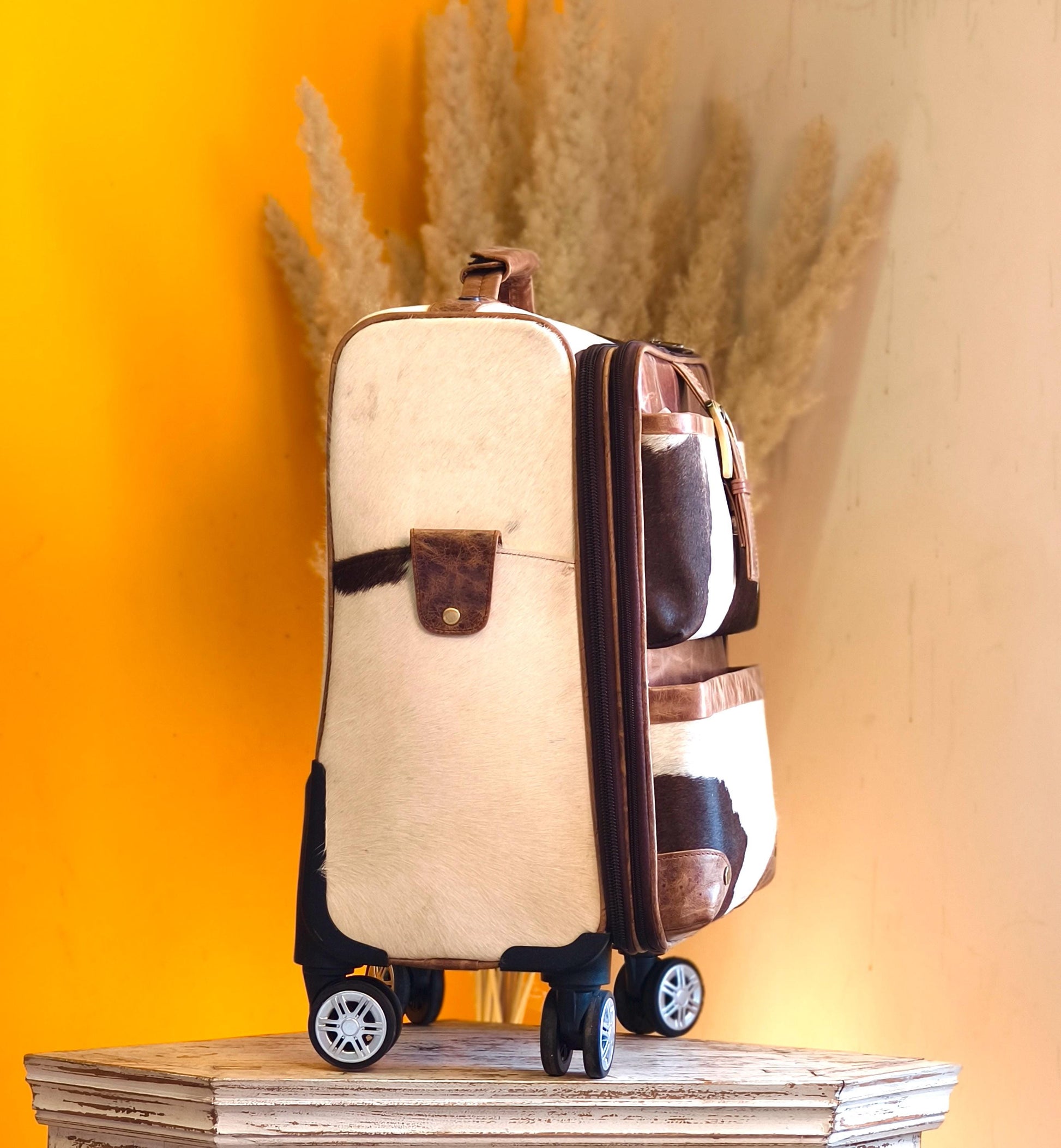 Handmade Leather Suitcase - JayKayBoutiqueOnline
