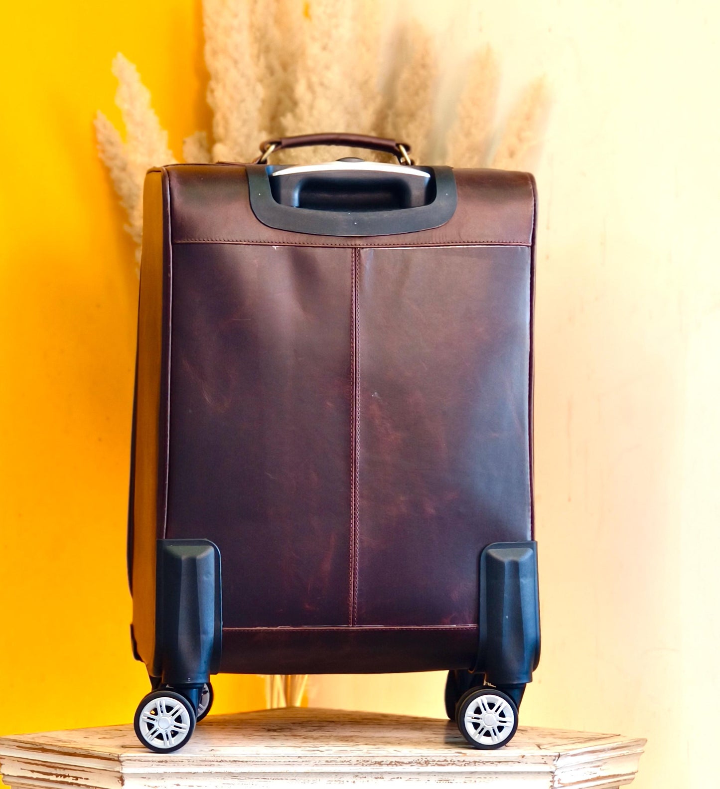 Handmade Leather Suitcase - JayKayBoutiqueOnline
