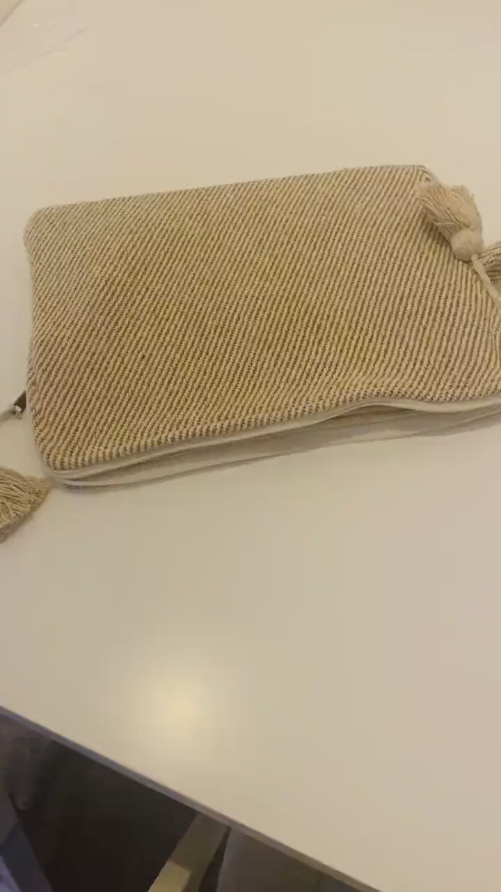 Eco-Friendly Hemp Laptop Sleeve: Padded 15 Inch Laptop Bag